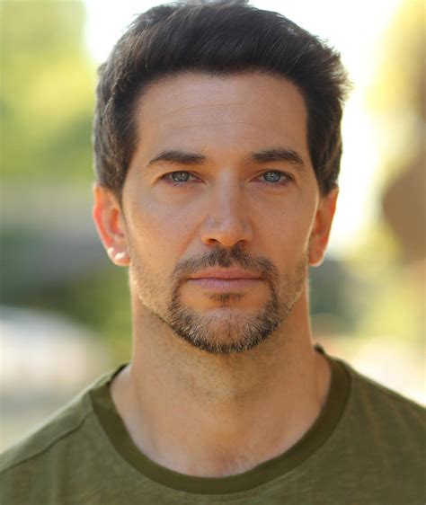 luke roberts biography