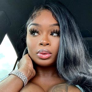 luxeiana creator profile