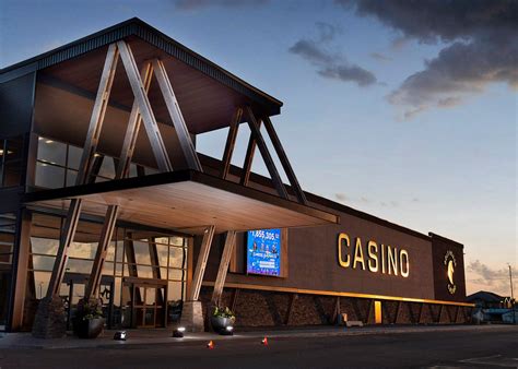 luxury casino canada