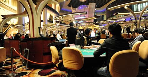 luxury casino lajw