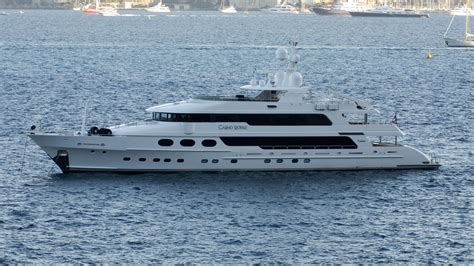 luxury yacht casino royale rana