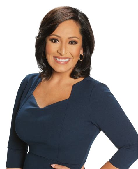 lynette romero biography examples