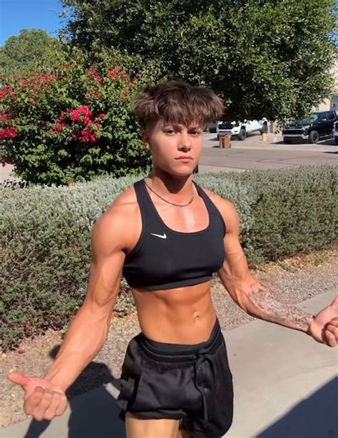 lynleylifts nude