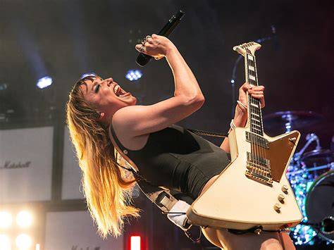 lzzy hale nude