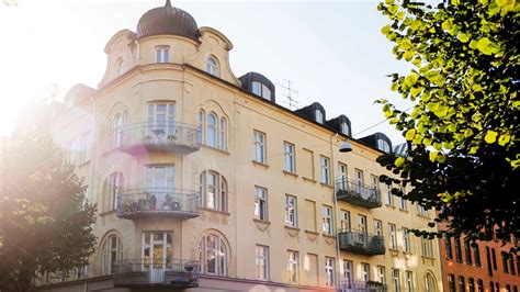 mäklare universitet