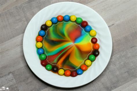 M Amp M Rainbow Science Experiment A Dab M And M Science Experiment - M And M Science Experiment