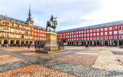 Backpacking Madrid: 9 Incredible Things to Do, and More -