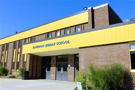 Mahopac High School