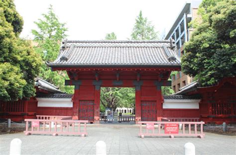 main gate theater