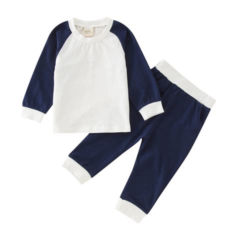 Making Babys Clothes 25 Fun And Practical Projects For 0 3 Year Olds