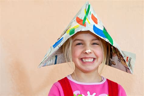 Read Making Silly Paper Hat 