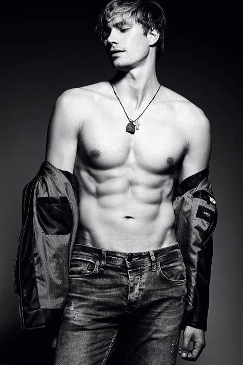 male modeling nude