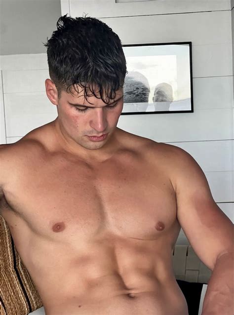 malik nude