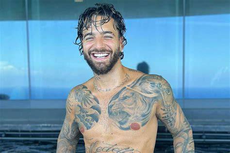 maluma nude