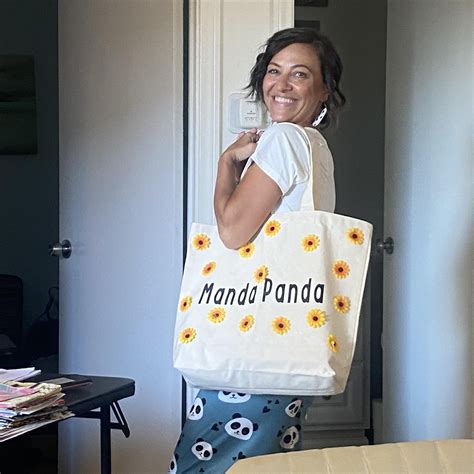 manda panda nude