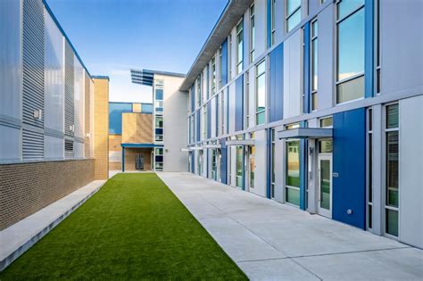 Mandeville High School