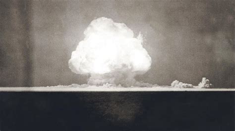 Manhattan Project Researchers Made Atomic Bombs Dropped On Drop The Science - Drop The Science