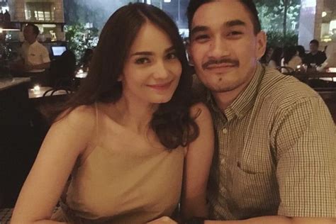 MANTAN ENZY STORIA - 8 Tampilan Terbaru Veronica Tan Mantan Istri Ahok yang Dipanggil