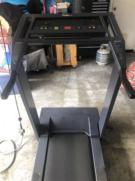 Read Manual For The 410T Cybex Treadmill 