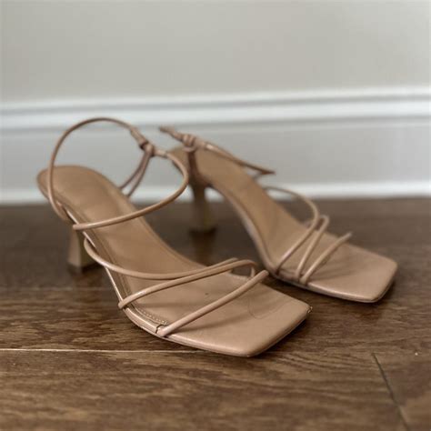 marc fisher nude heels