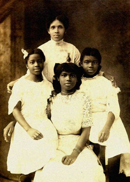 marian anderson biography childhood diseases