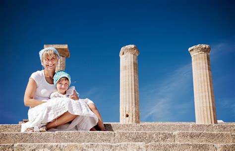 marriages and dating in greece
