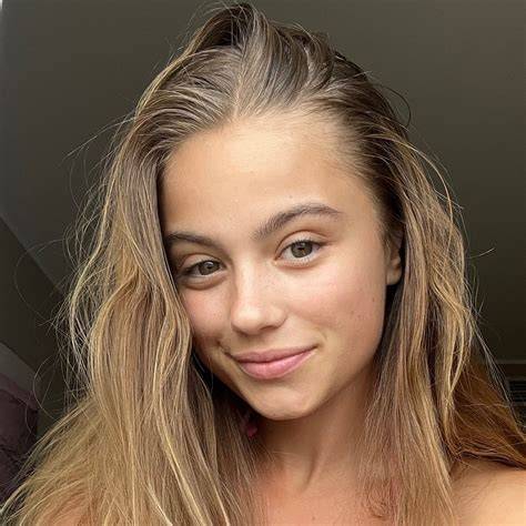 martiina nude