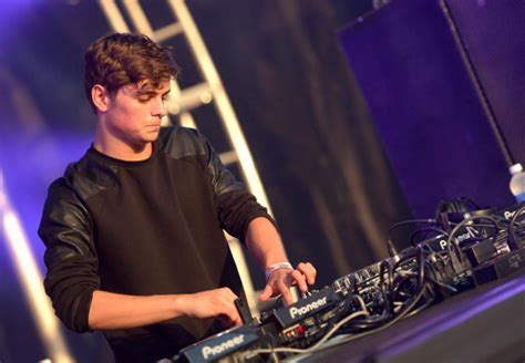 martin garrix height and weight