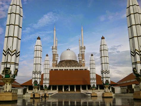 Masjid Agung Semarang   Masjid Agung Jawa Tengah Wikipedia Bahasa Indonesia Ensiklopedia - Masjid Agung Semarang