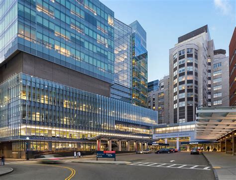 Download Massachusetts General Hospital Comprehensive 