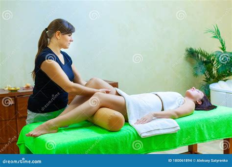massage me hard