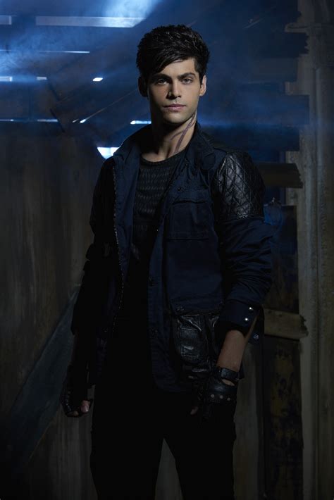 matthew from shadow hunters