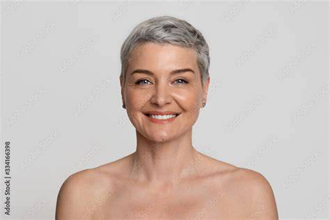 mature nude pics