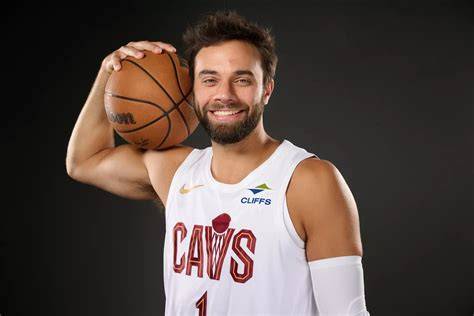 Max Strus Salary