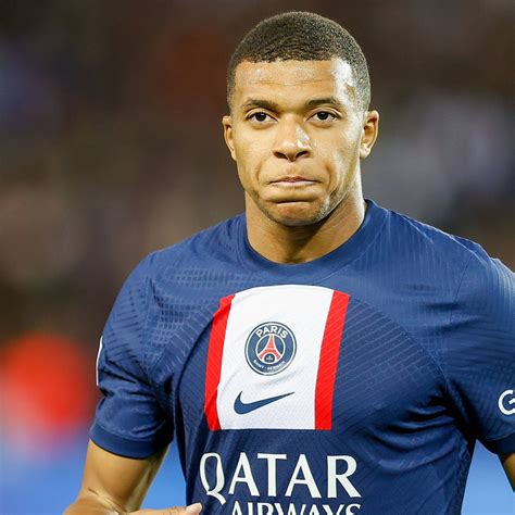 mbappe weekly salary