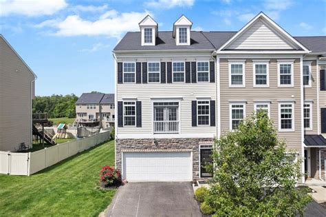 mc kees rocks single guys