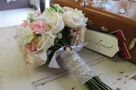 Memorial Lockets For Wedding Bouquets