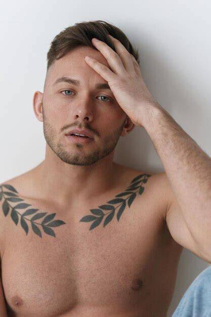 men nude modelling