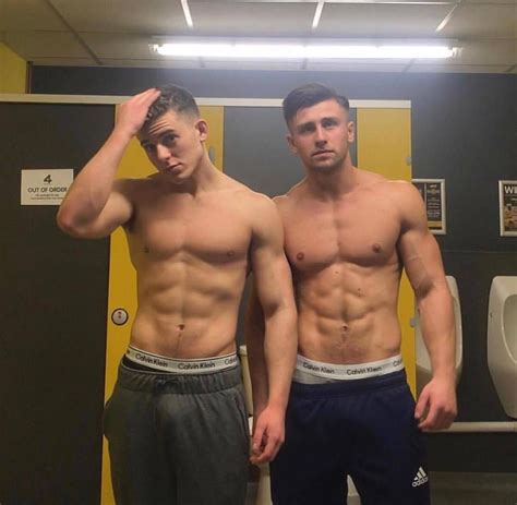 mens nude locker room