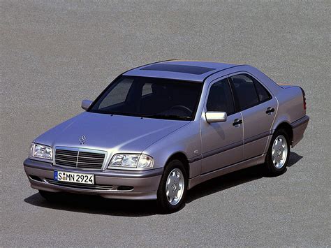 Download Mercedes Benz W202 C250 Td 1998 