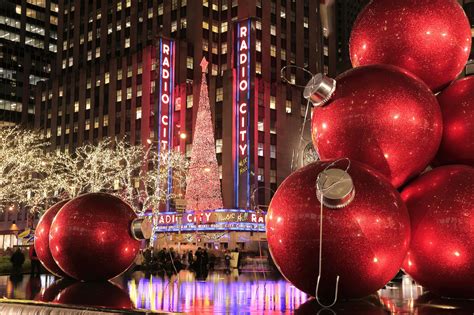 Download Merry Christmas New York A Celebration Of New York At Christmas 