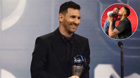 MESSI TOTO - menggambar Lionel Messi pakai bubuk konte || painter toto ms.