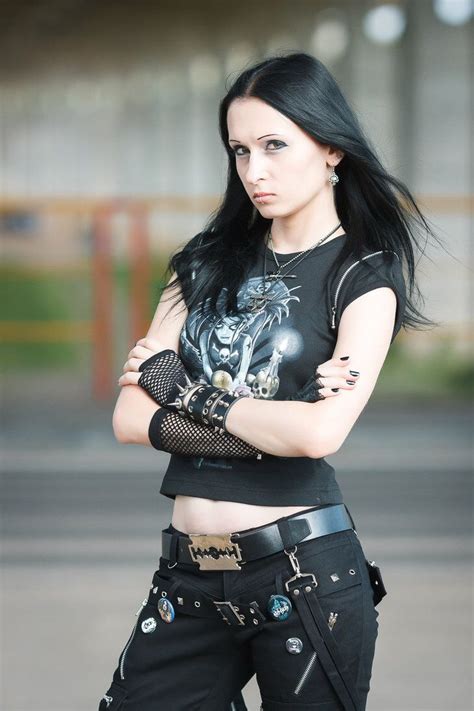 metalhead girl style