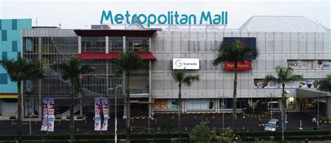 metropolitan mall