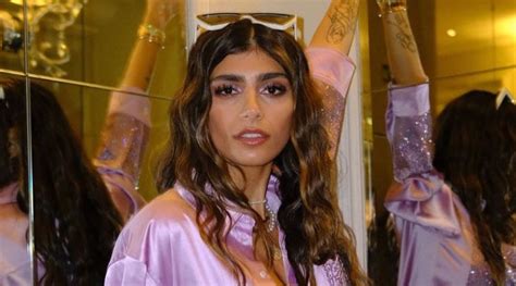 Mia Khalifa Linkedin