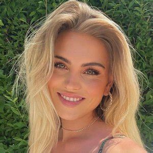 miasophiee OnlyFans leaked content