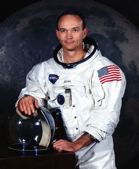 michael collins astronaut biographies