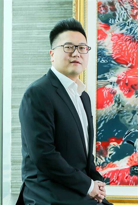 michael widjaja | Nhng gia tc giu c ang nng