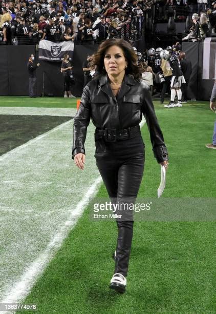 michele tafoya nude