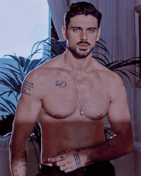 michele.morrone nudo